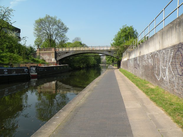  canal le long de Regent's Park